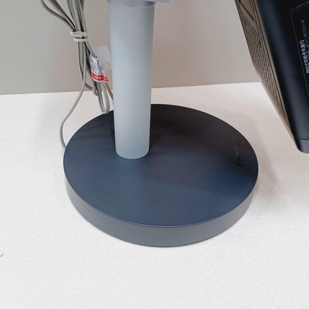 D064　ダイキン　セラムヒート　遠赤外線電気ヒーター