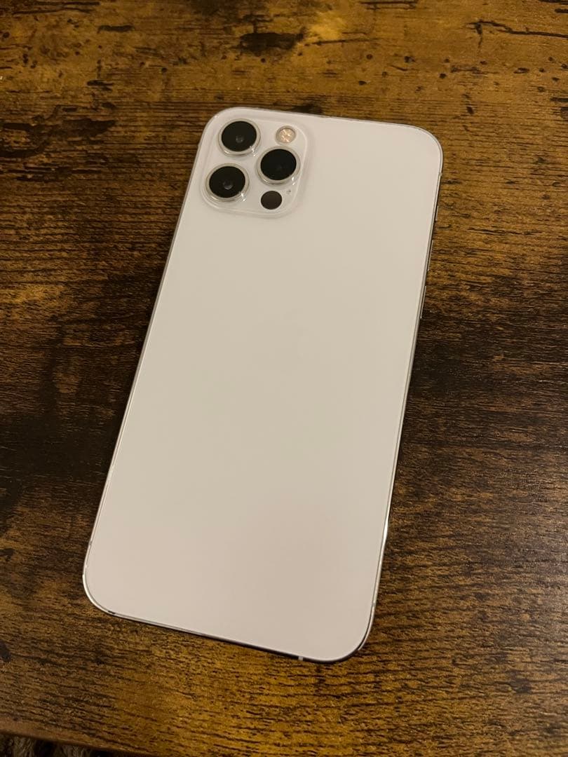 Apple iPhone 12 Pro シルバー(256GB)simフリー