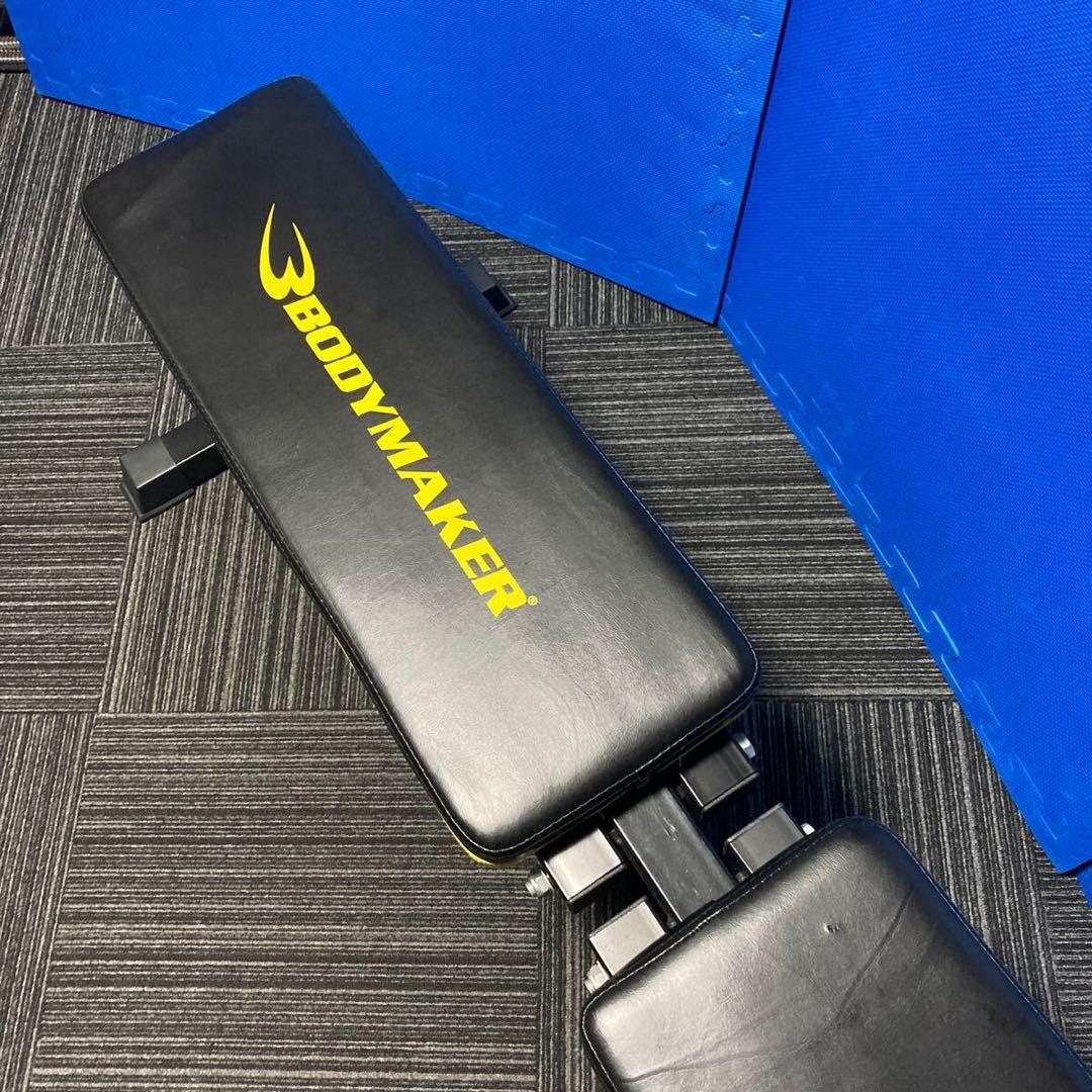 フラット インクラインベンチ。 ボディメーカー