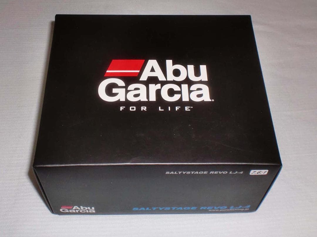 アブガルシア　ソルティーステージレボ　ＬＪ－４（Revo LJ-4）≪右巻≫新品
