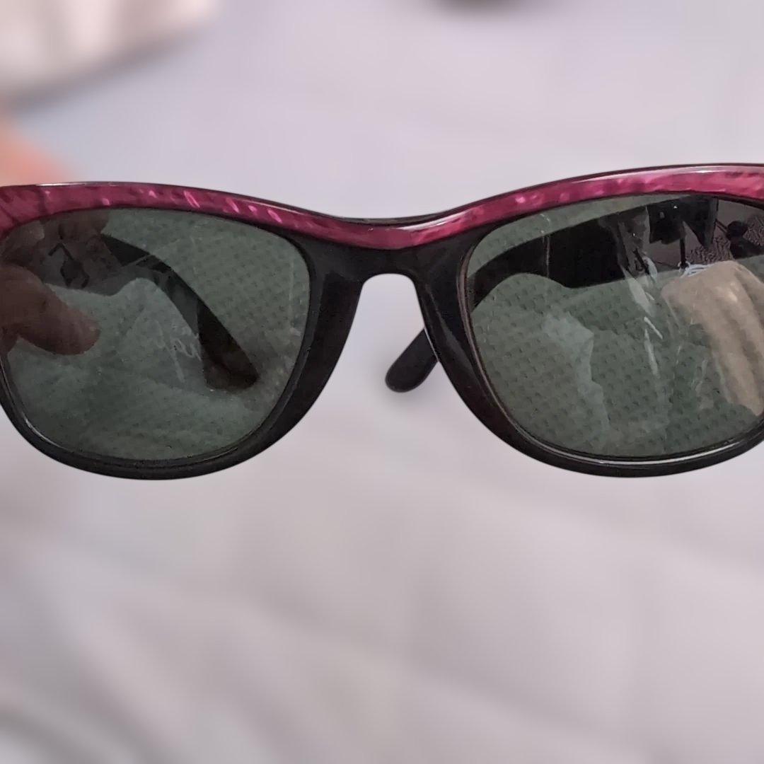 90's Ray-Ban ピンクと黒のキャットアイサングラス