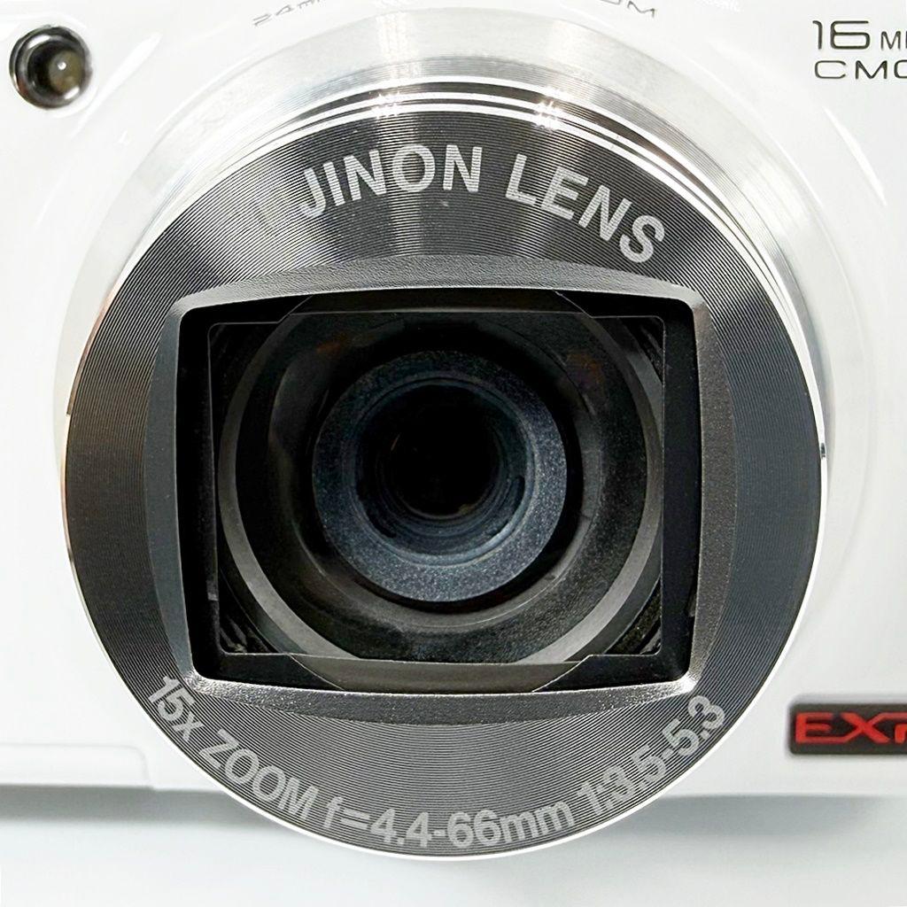 【美品】フジフイルム FinePix F550EXR ホワイト コンデジ カメラ