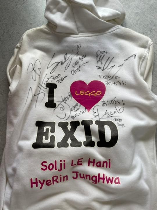 EXIDメンバーサイン入り(ソルジ、LE、ヘリン、ハニ、ジョンファ)自作パーカー