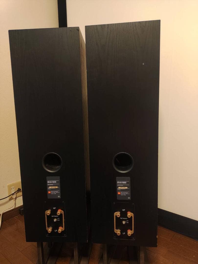 完動美品　【右1本】　JBL SVA1600 ホーン型スピーカー　（左別売）