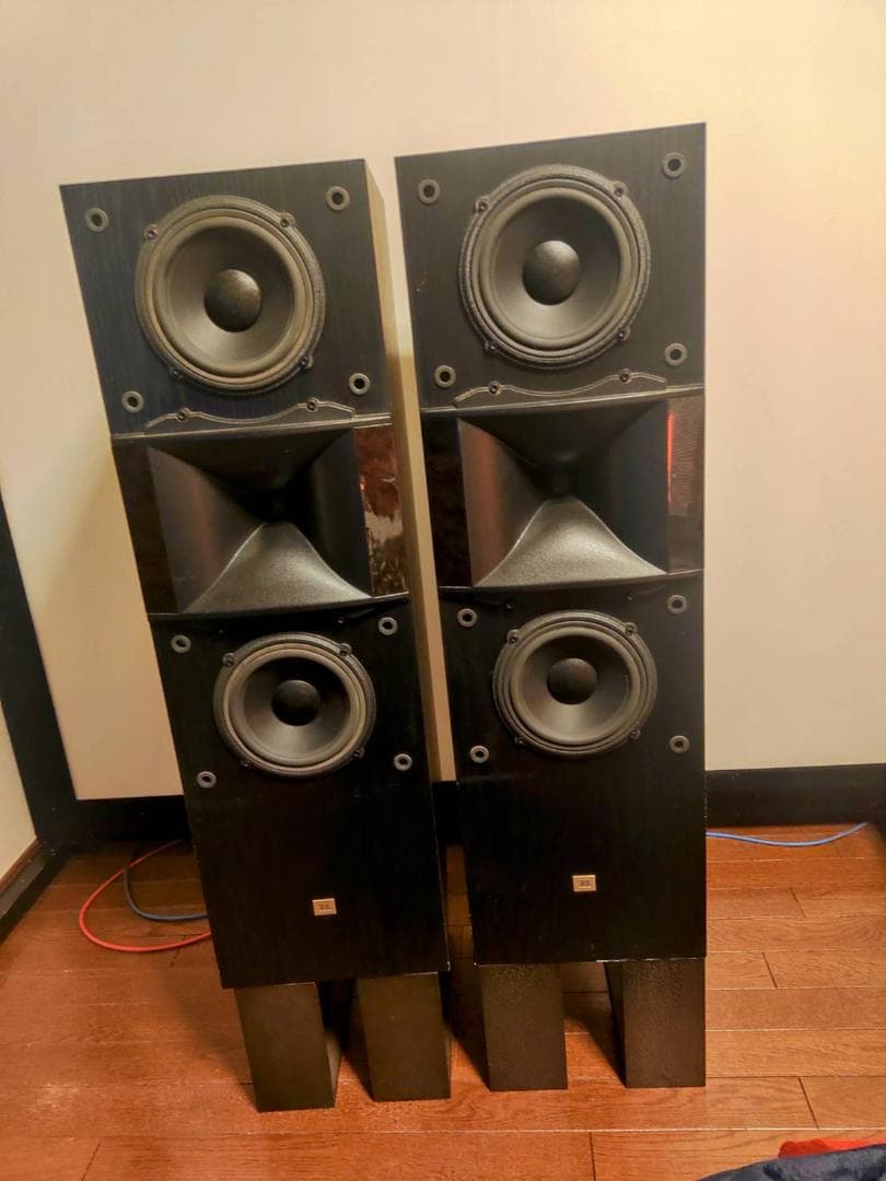 完動美品　【右1本】　JBL SVA1600 ホーン型スピーカー　（左別売）