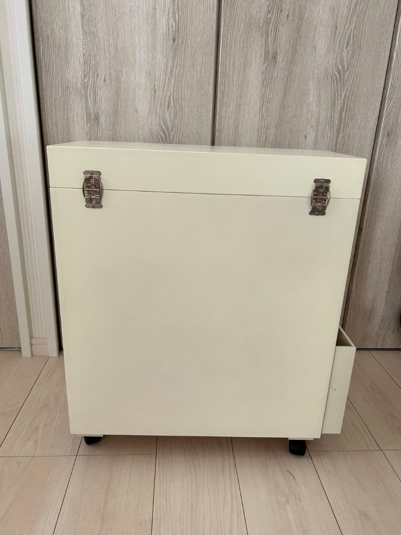 ベルメゾン 裁縫道具までまとめて収納できるミシン収納ワゴン