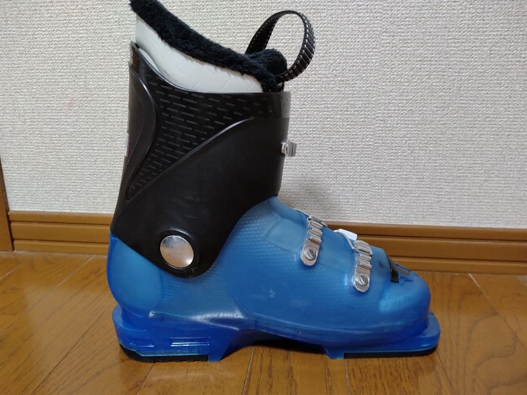 ジュニア用スキー板　ブーツ　ヘルメットセット