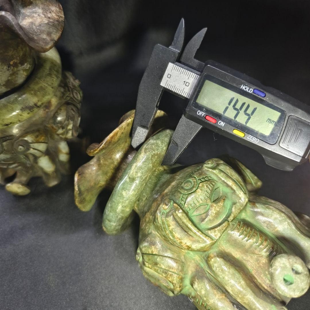 中国骨董 玉香炉一対 天然石 遊環 四面神獣立像 手彫り 作家物 風水 古美術品