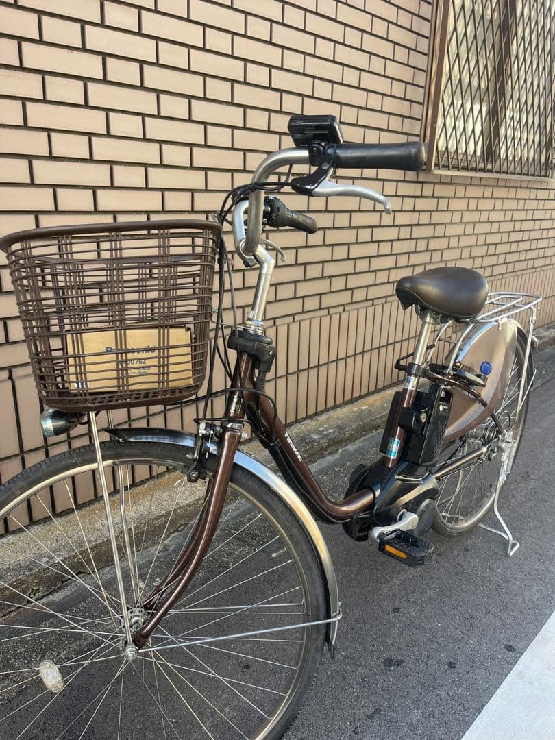 16Ah パナソニック電動アシスタント自転車26インチ。充電器箱付き