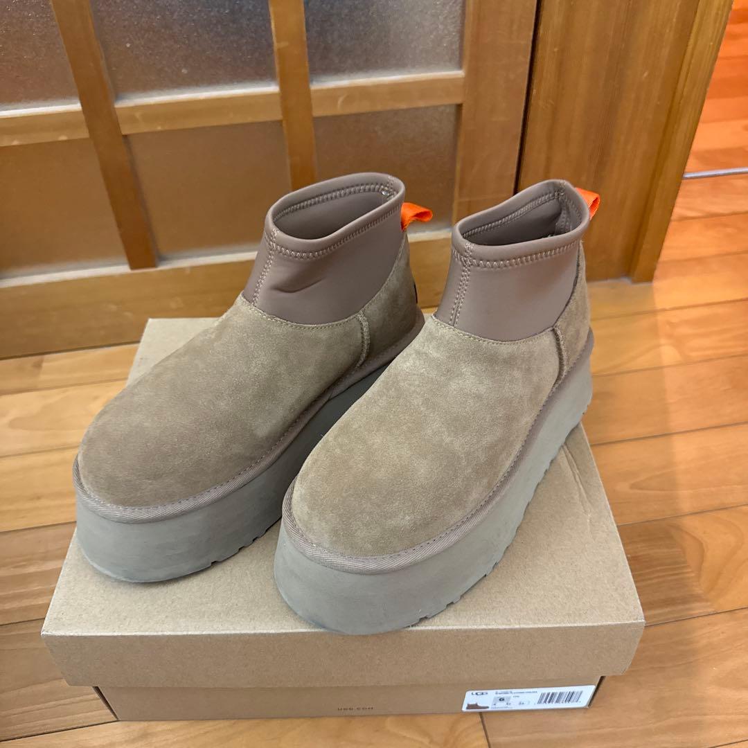 UGGクラシック ミニ ディッパー パッファー　23cm ブラウン