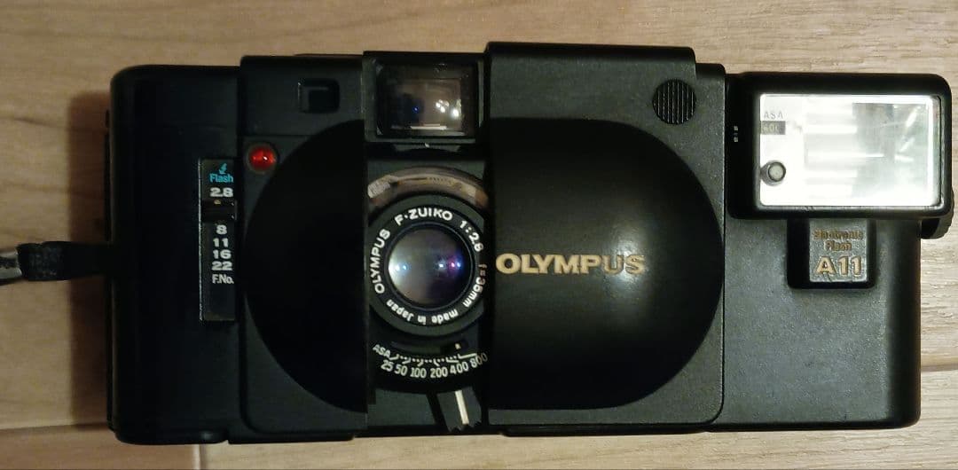 OLYMPUS XA A11付コンパクトフィルムカメラ