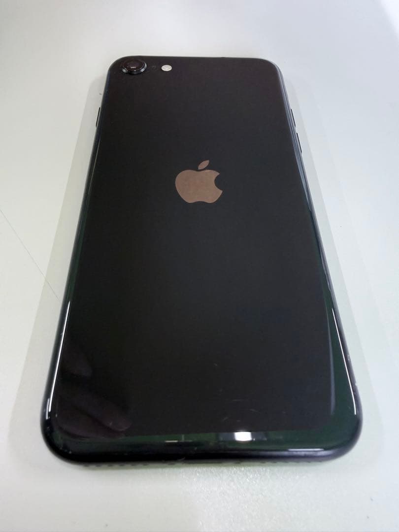 Apple iPhone SE(第2)ブラック