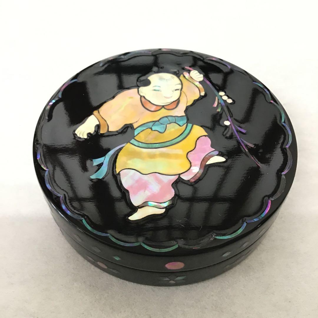 茶道具　高岡漆　青貝唐子　香合　貢山(蔵川建三)作　螺鈿　栞　共箱　S148KG