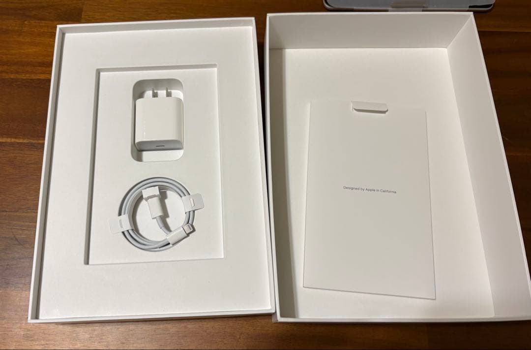 Apple iPad シルバー 本体　第9世代　256G