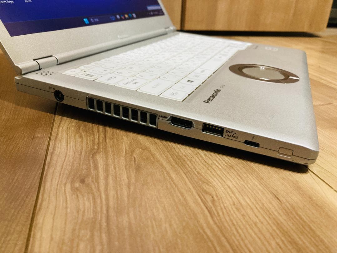 レッツノートLV9 / 256GB / 16GB / OFFICE2021