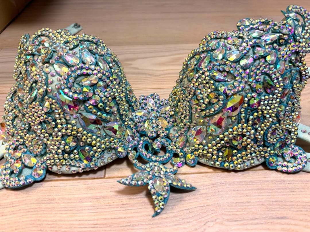 ベリーダンス　ミントグリーン衣装 2点セット