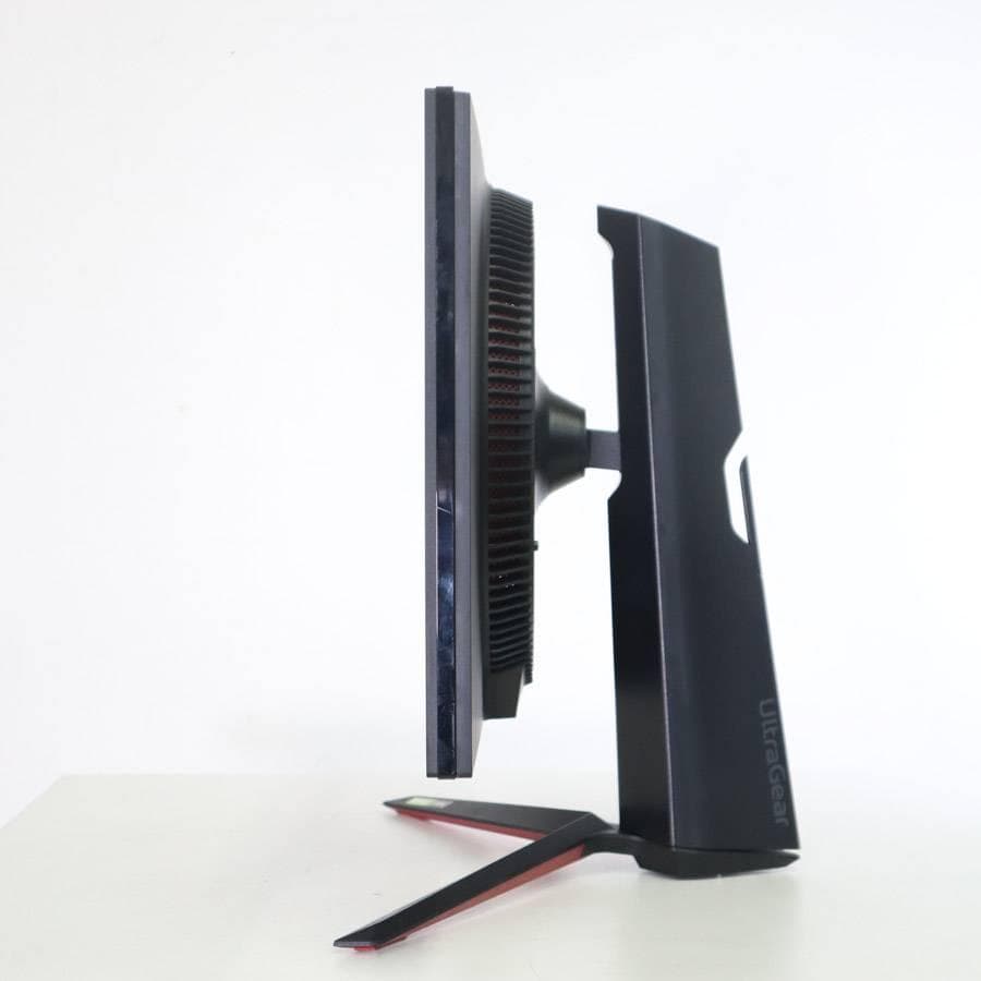23年製 LG 4K@144Hz ゲーミングモニター 27GP95R-B 27型