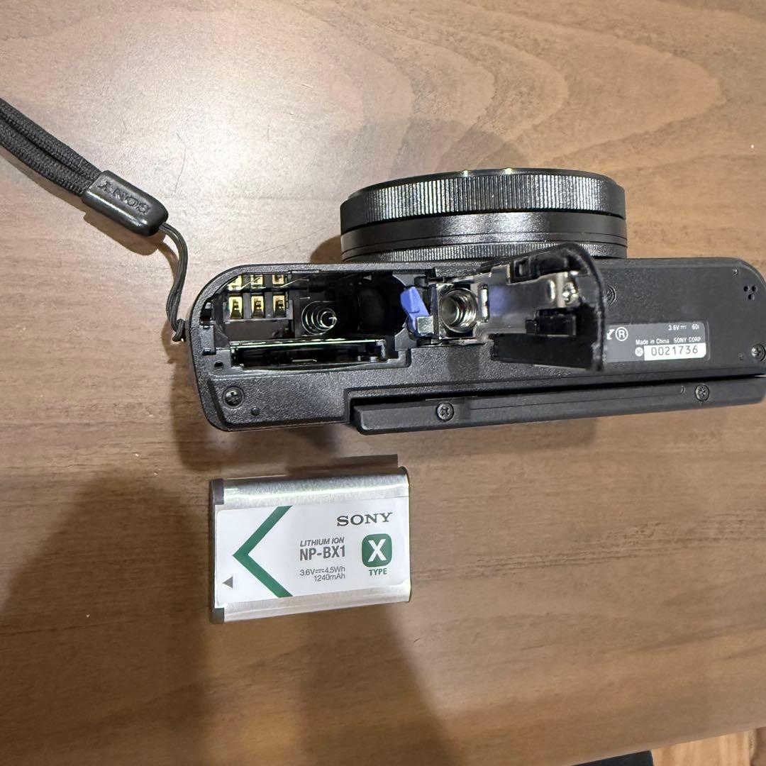SONY RX100Ⅲ 動作確認済み 数箇所傷有り