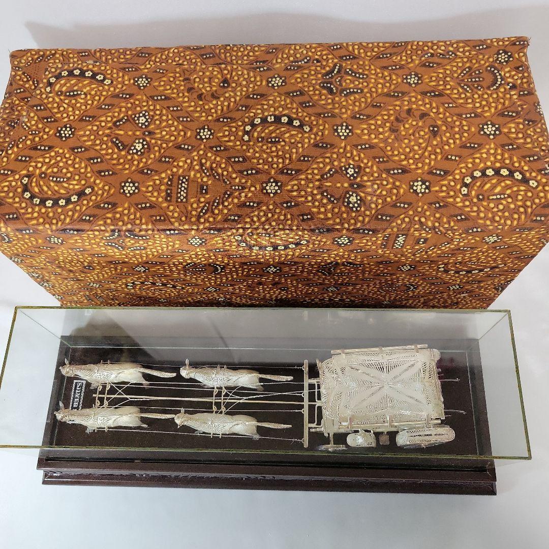 《伝統工芸品》銀線細工　馬車