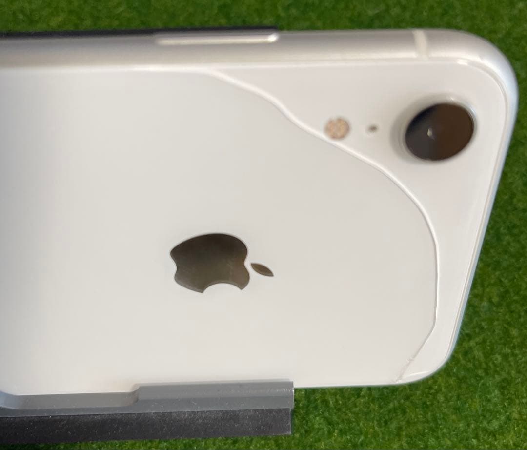 Apple iPhone XR 128GB 最大容量84%