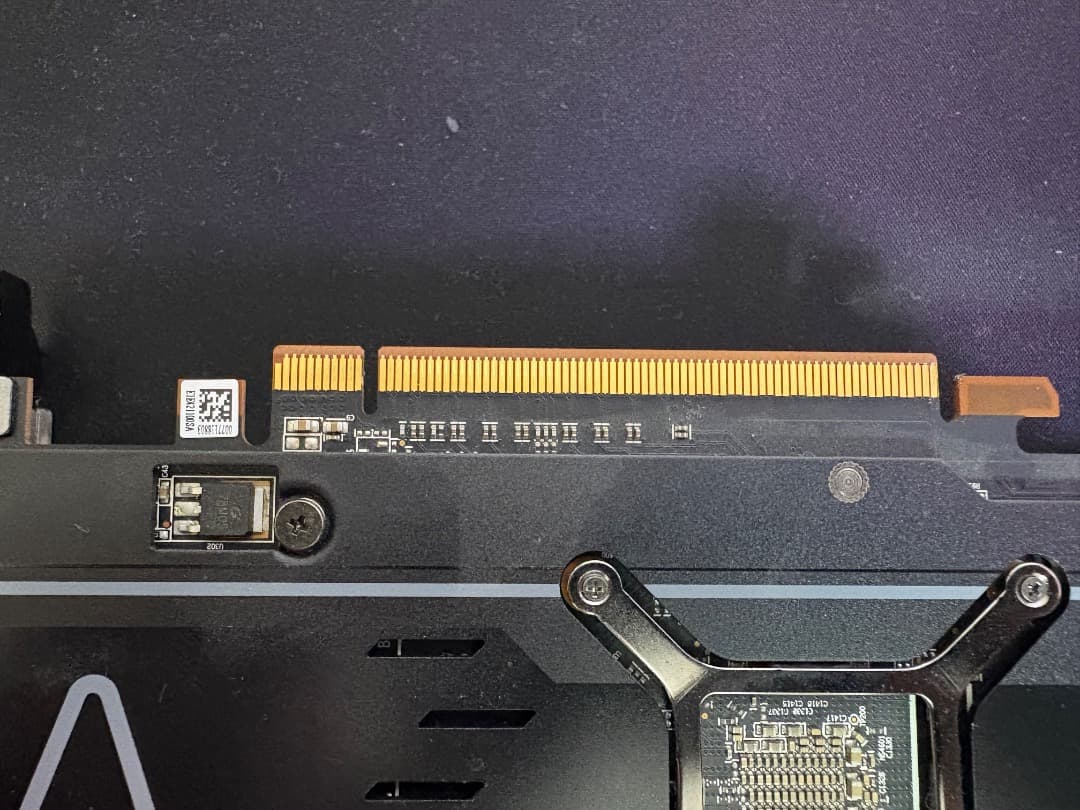 グラフィックボード・グラボ・ビデオカード SAPPHIRE PULSE RADEON RX 5500 XT 4G