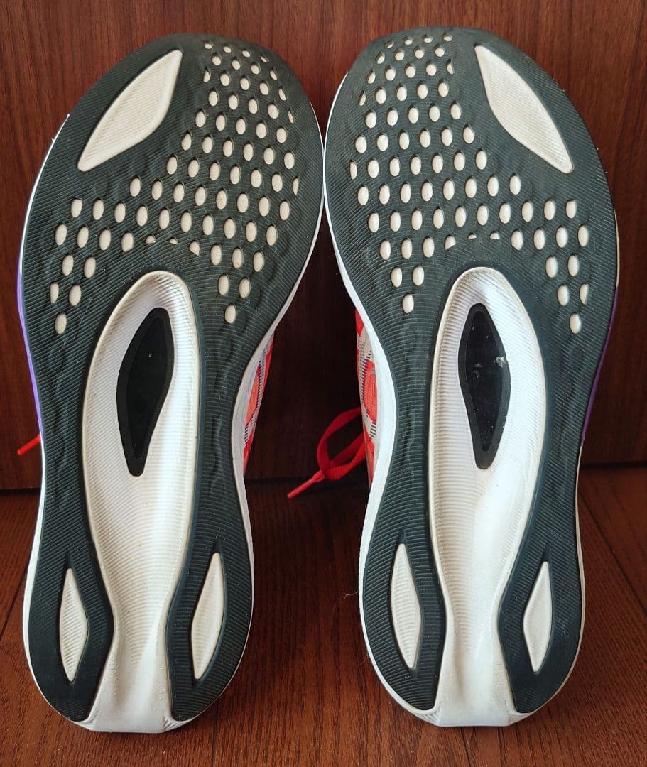 ASICS マジックスピード４（26.5cm）