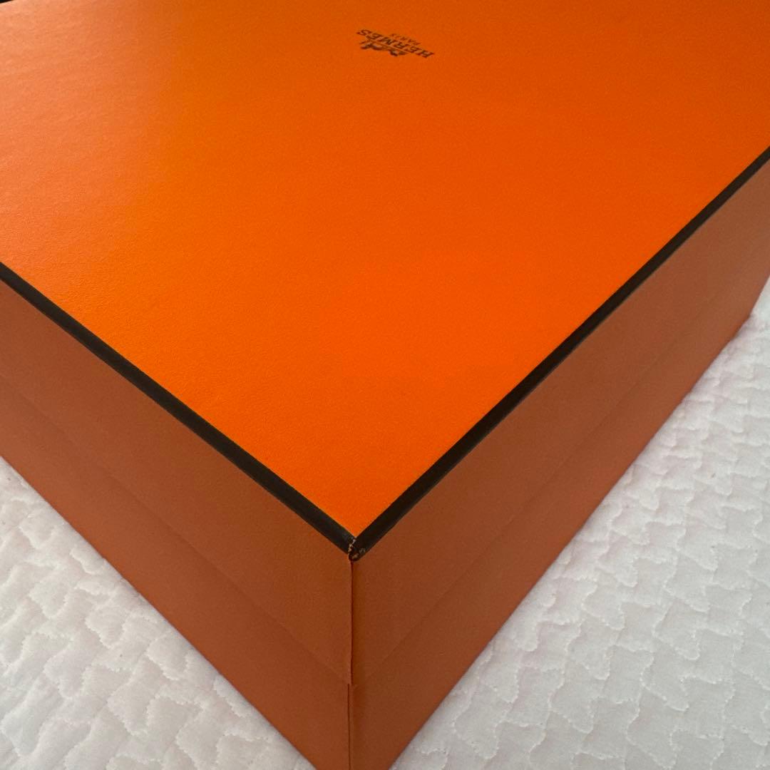 HERMES ギフトボックス オレンジ　エルメス　バーキン