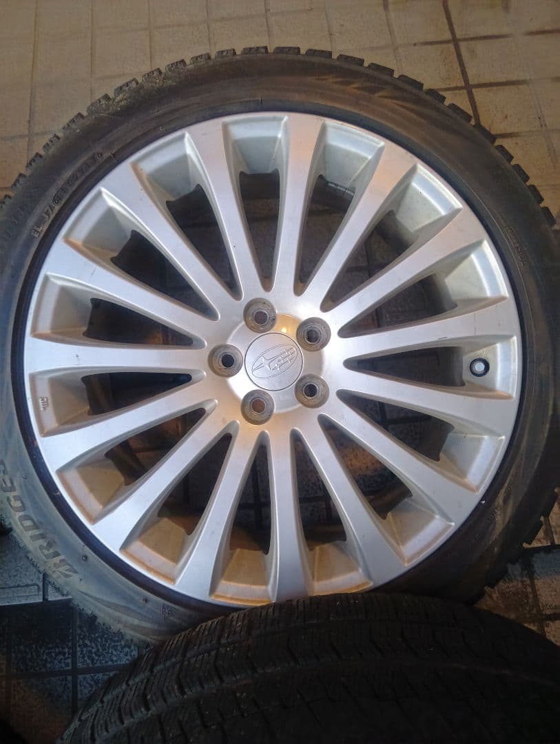 スバルレガシー純正18インチホイールセット