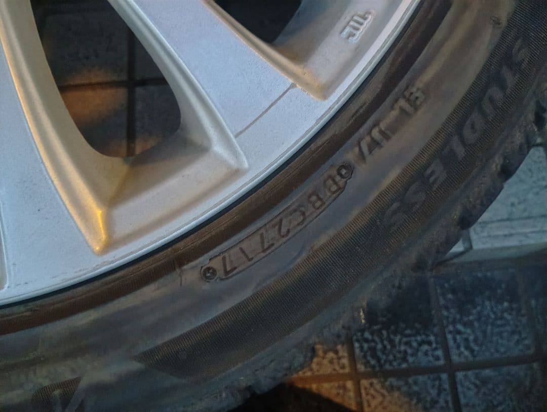 スバルレガシー純正18インチホイールセット