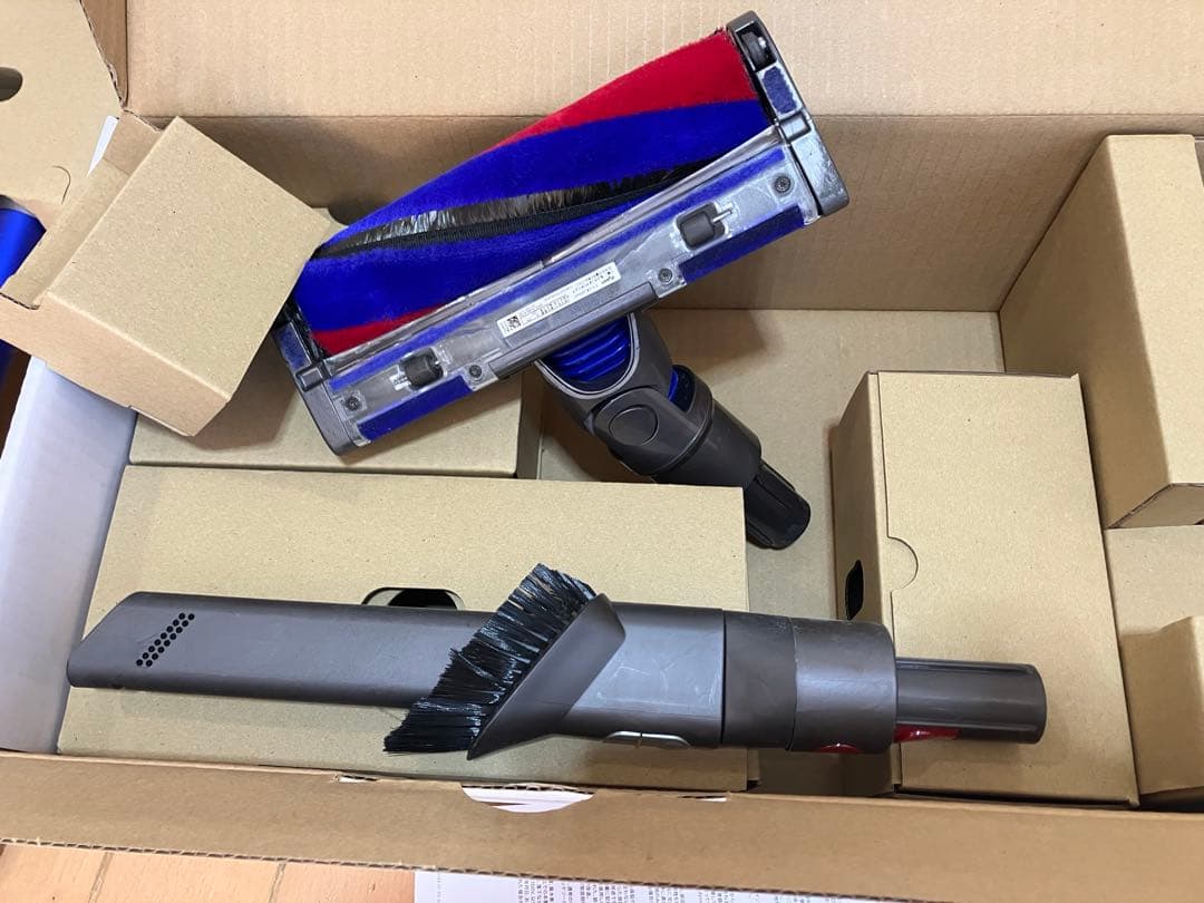 ダイソンオーバーホール品　dyson 説明お読みください ❣️1.5キロ掃除機