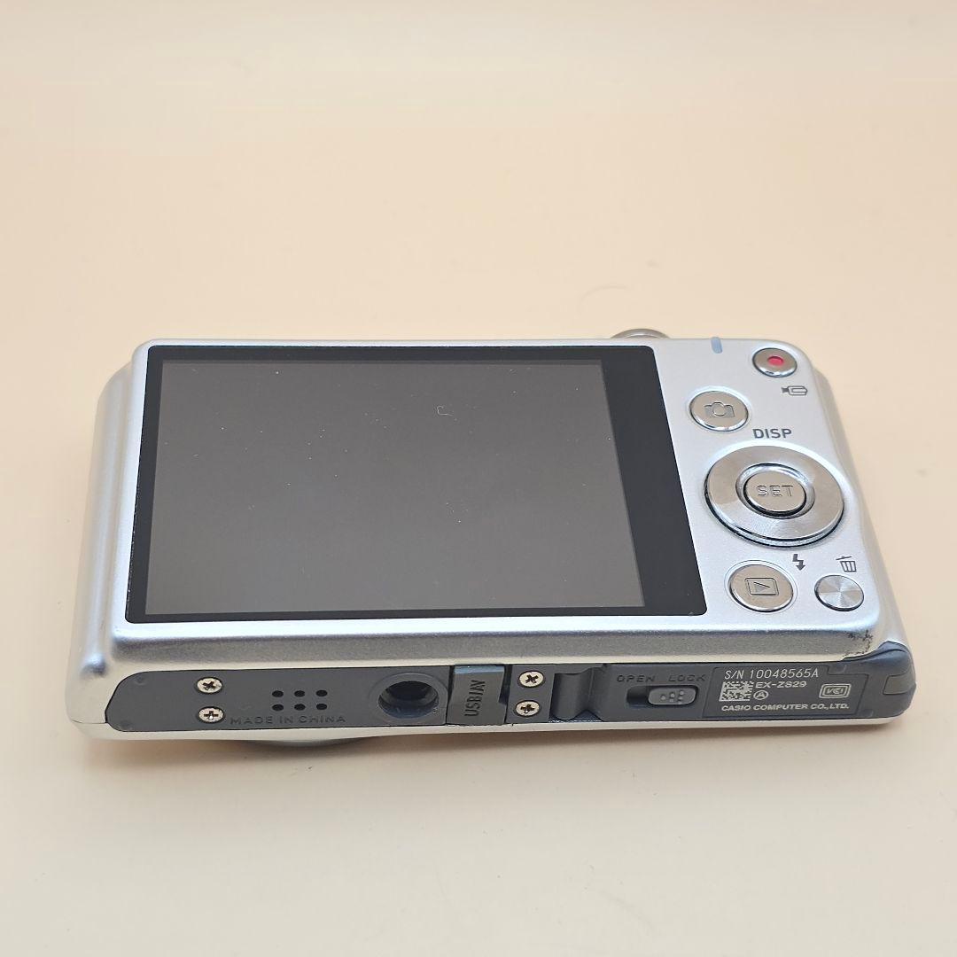 CASIO EXILIM 16.1MP コンパクトデジタルカメラ