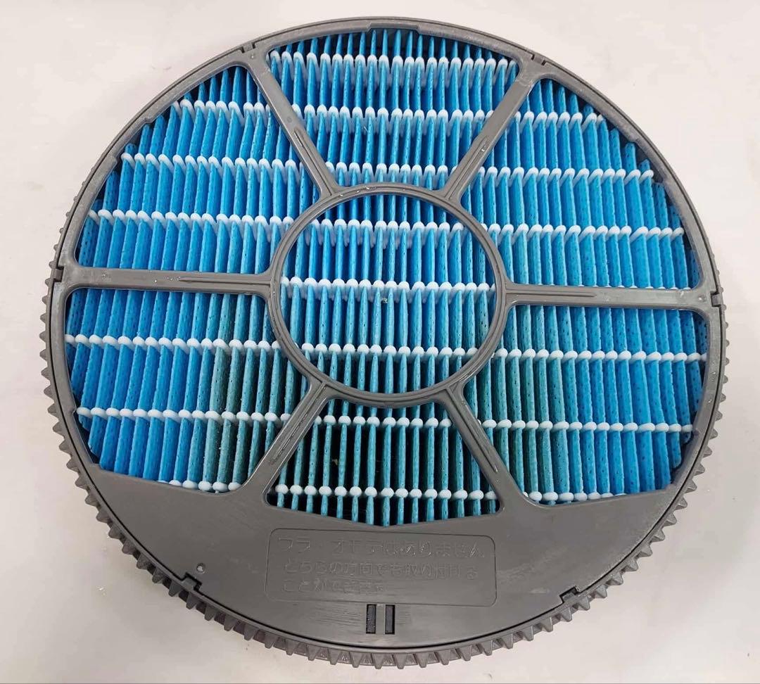 Emiちゃん専用　SHARP 除加湿空気清浄機 KC-HD70-W 2021年製