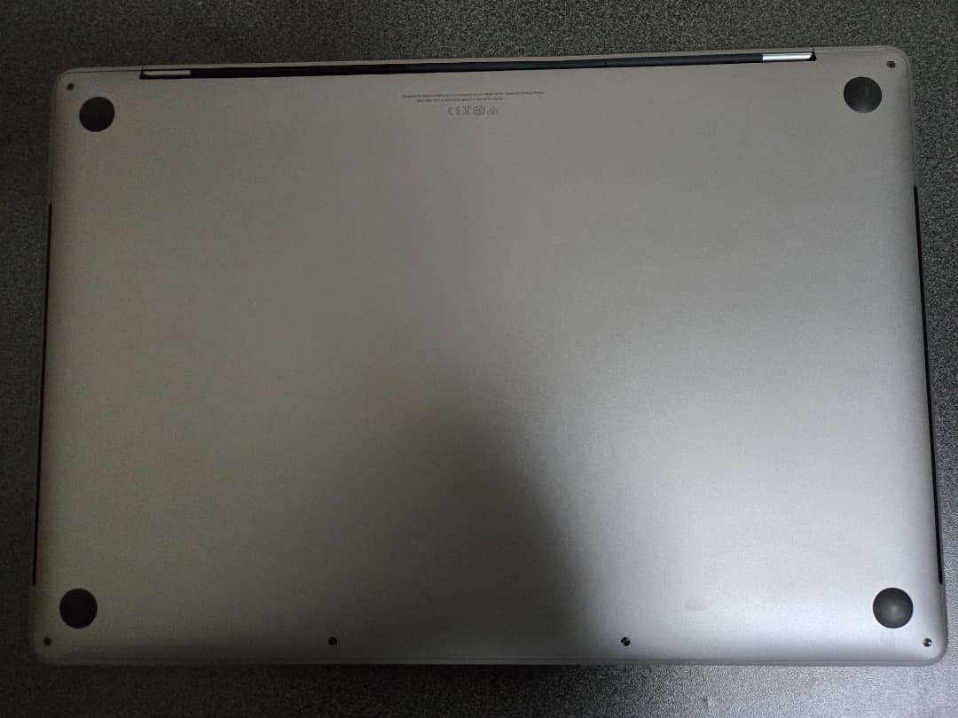 MacBook Pro 2019 '16 i9 32GB 5500M US配列