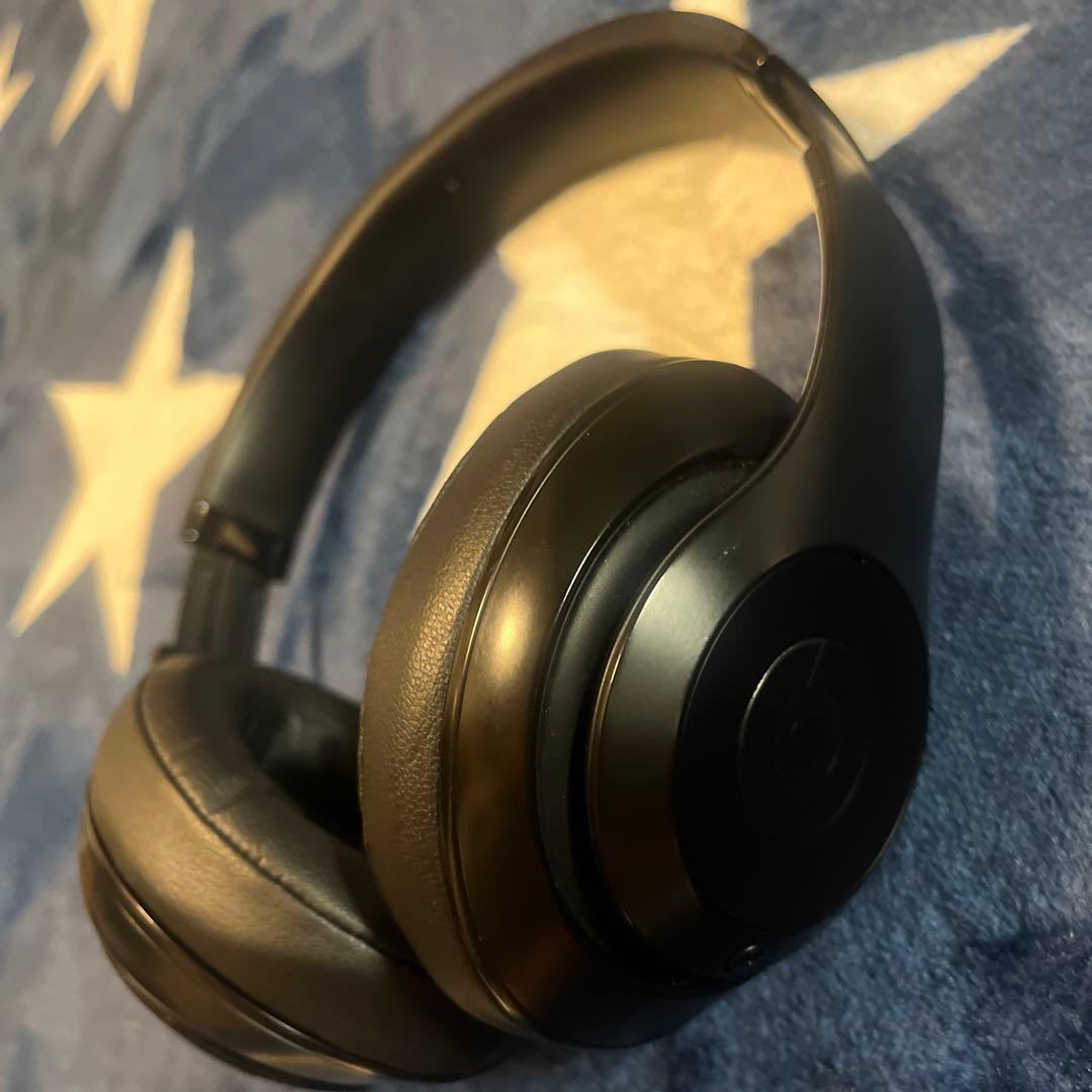 Beats Solo3 ワイヤレスヘッドホン 黒