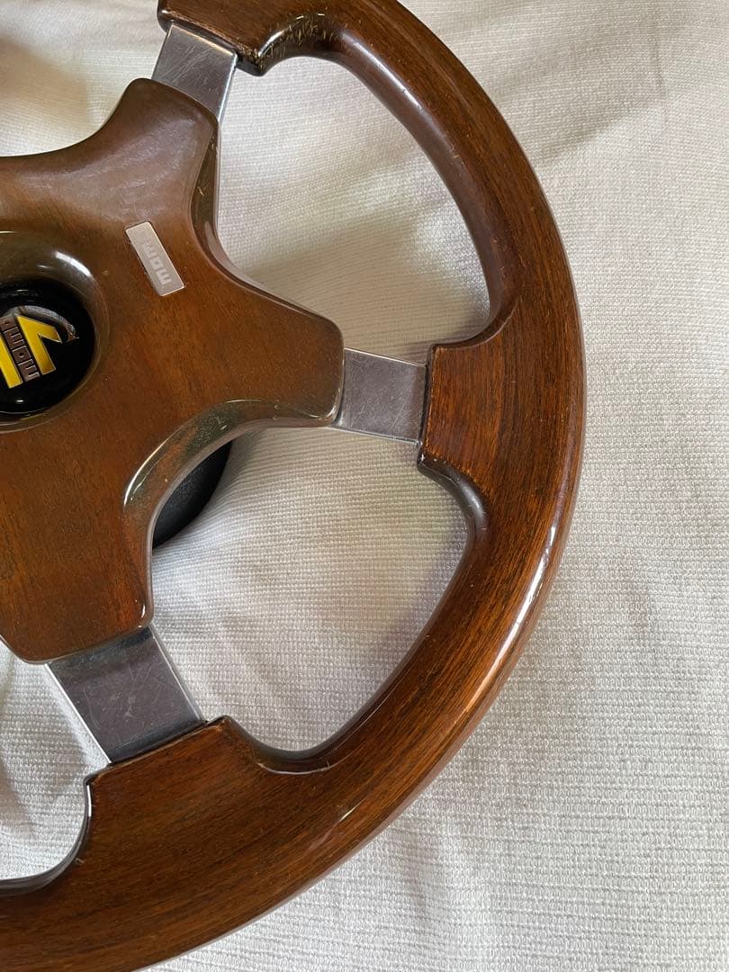 MOMOアストラ ウッド ステアリング 希少 美品