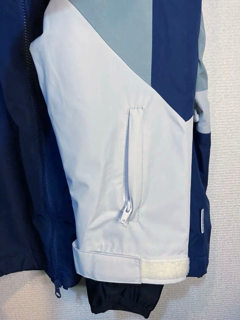 スノーボードウェア 軽量　Sサイズ