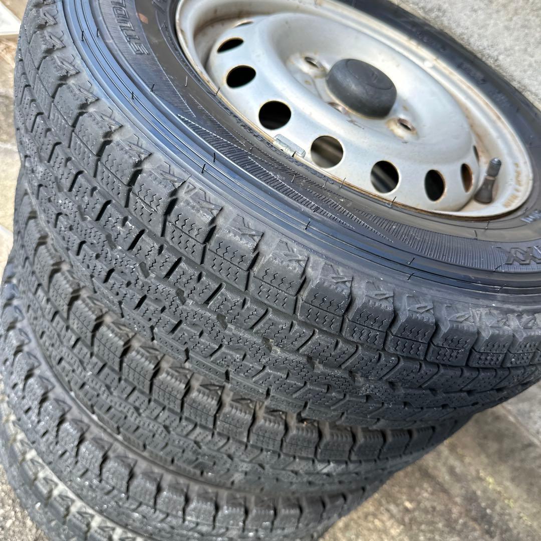 145/R12 スタッドレス23年製 ハイゼットやキャリートラック等タイヤセット