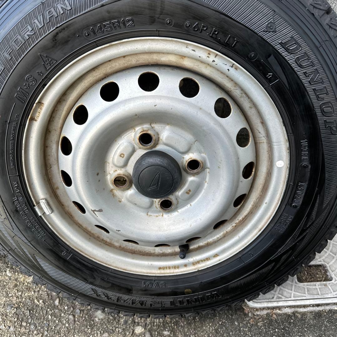 145/R12 スタッドレス23年製 ハイゼットやキャリートラック等タイヤセット