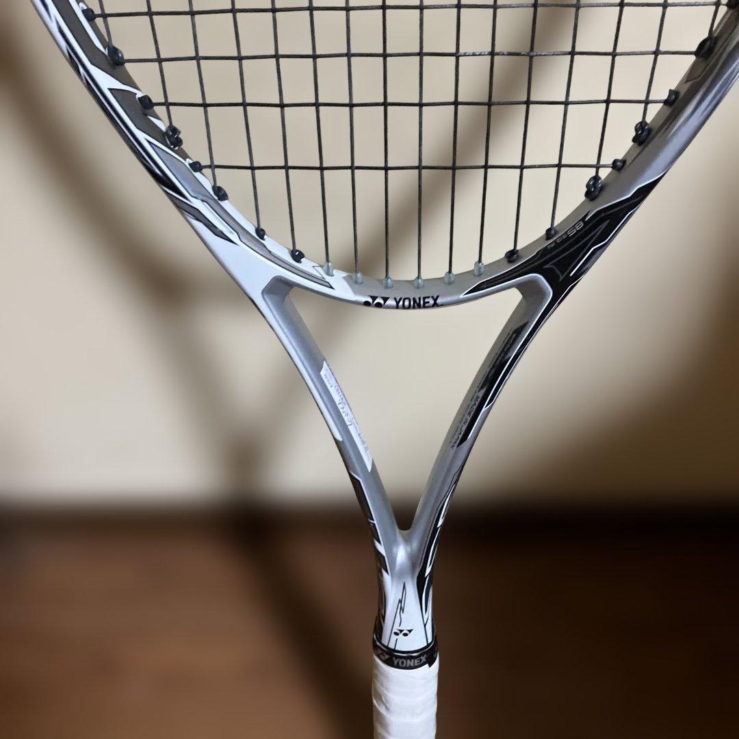 YONEX YY テニスラケット ホワイト