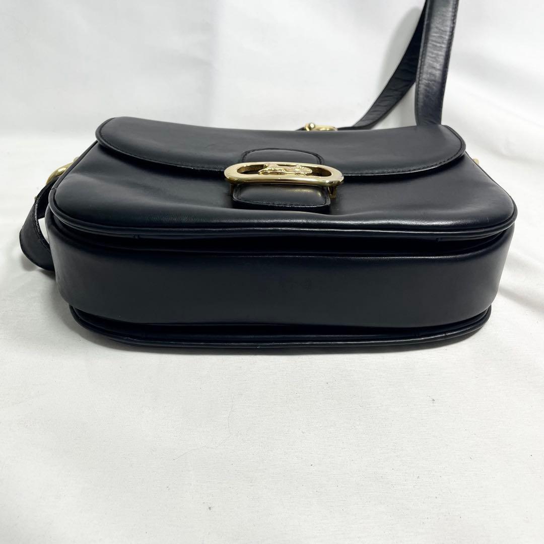 セリーヌ ショルダーバッグ 馬車金具 カーフレザー ブラック 黒 大容量 多機能