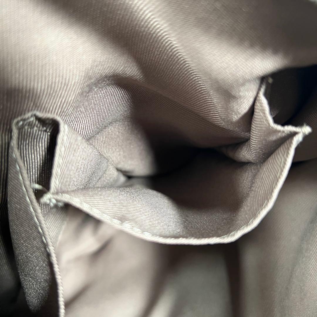 未使用級✨　イアパピヨネ　スワローマチショルダーバック　シルバー　レザー