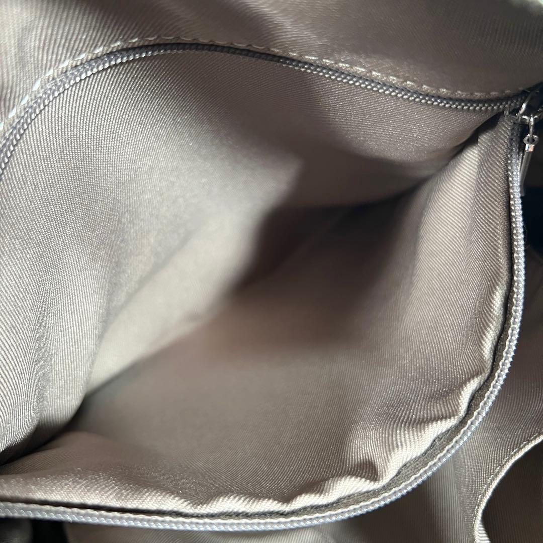 未使用級✨　イアパピヨネ　スワローマチショルダーバック　シルバー　レザー