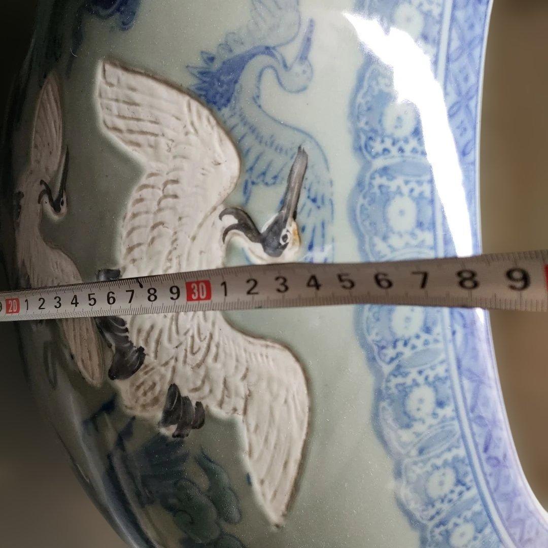 青白い雲模様の陶器火鉢　白鳥　丹頂鶴