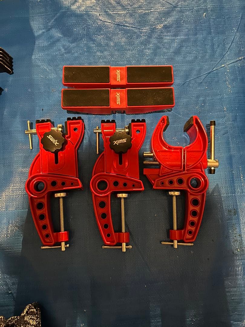 SWIX WORLD CUP SKI VISE 白熊