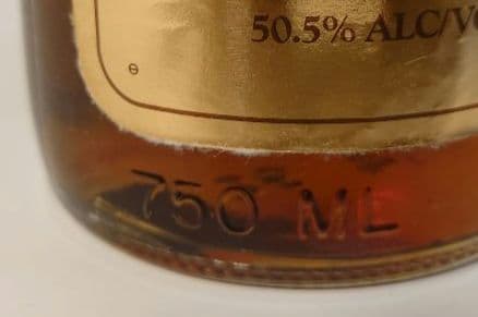 ワイルドターキー12年ゴールドラベル750ml（ヴィンテージ）