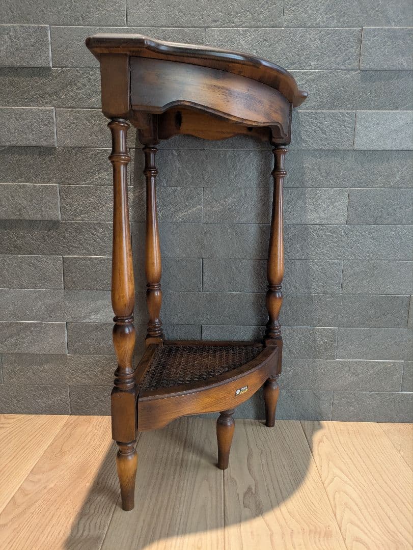 【オールドカリモク】コロニアル サイドテーブル アンティーク 木製家具 飾り棚