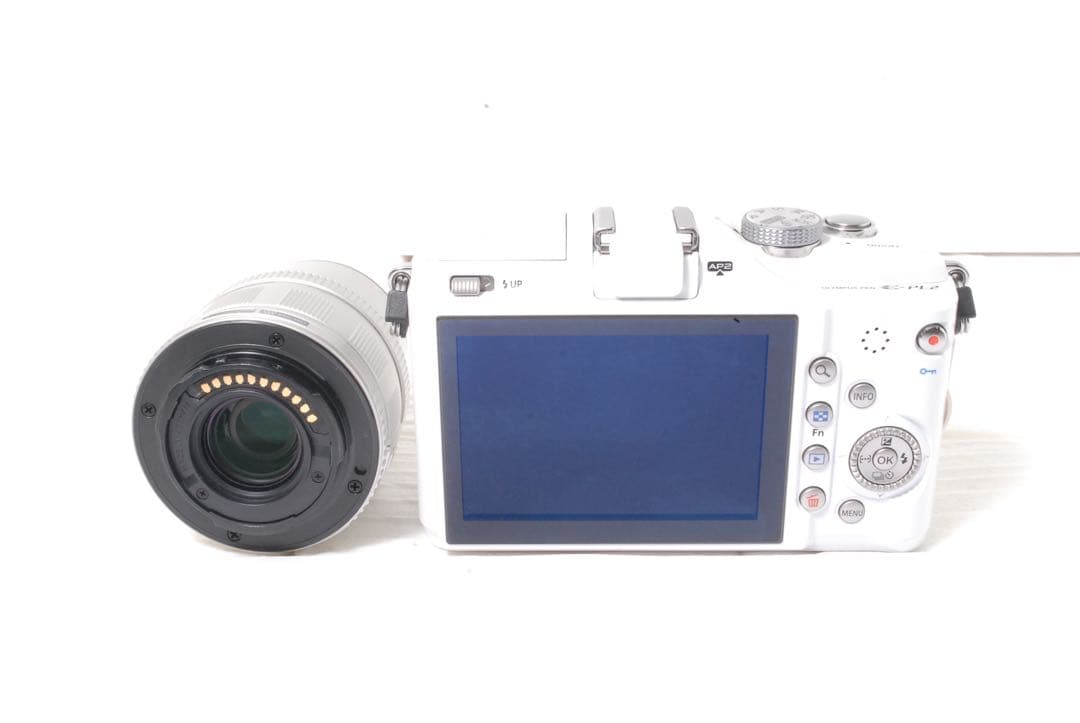 動作品❤️ショット数2496回✨ OLYMPUS E-PL2 ミラーレス一眼カメラ