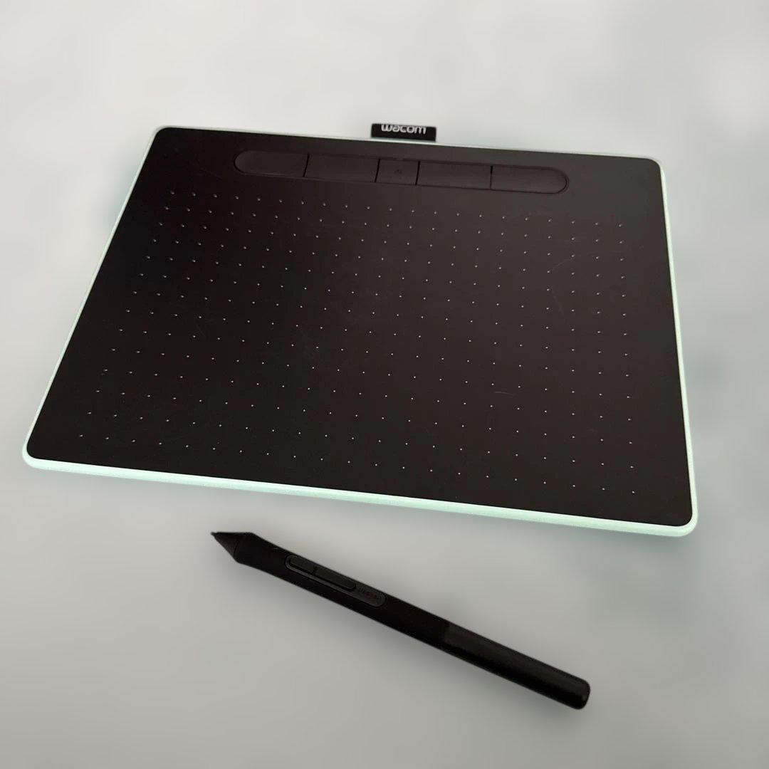 Wacom Intuos Medium デジタルペンタブレット