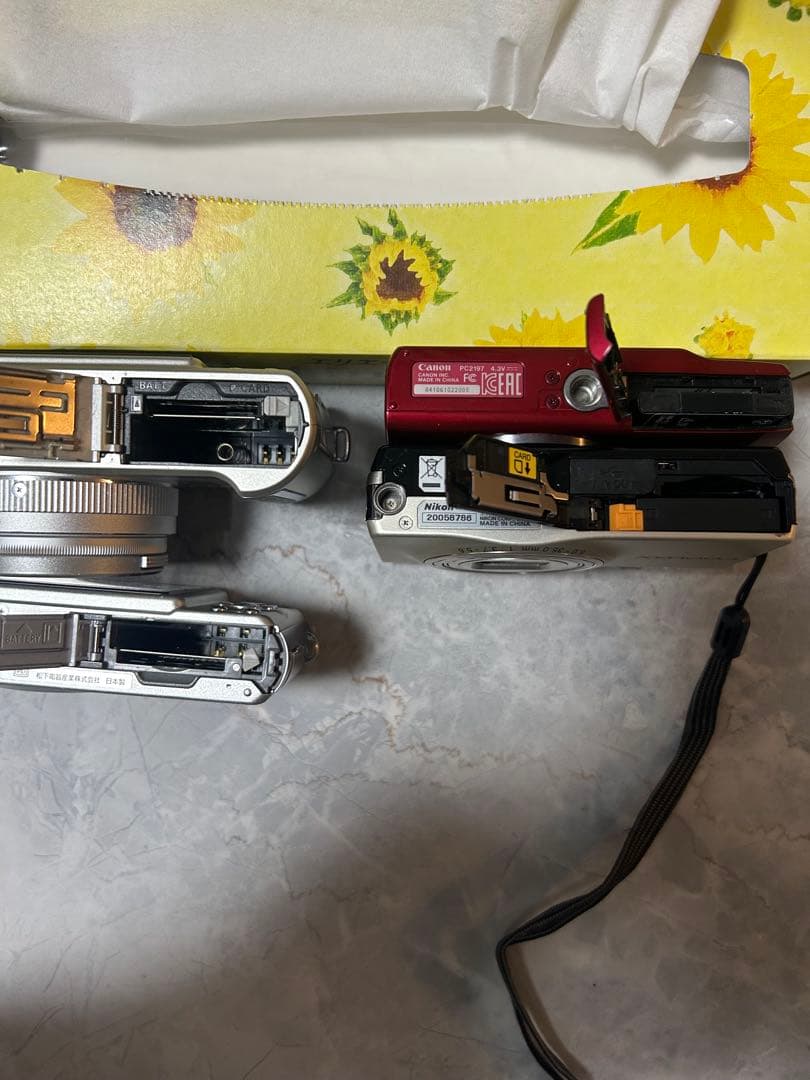 コンパクトデジカメ4台まとめ売り（ジャンク品）