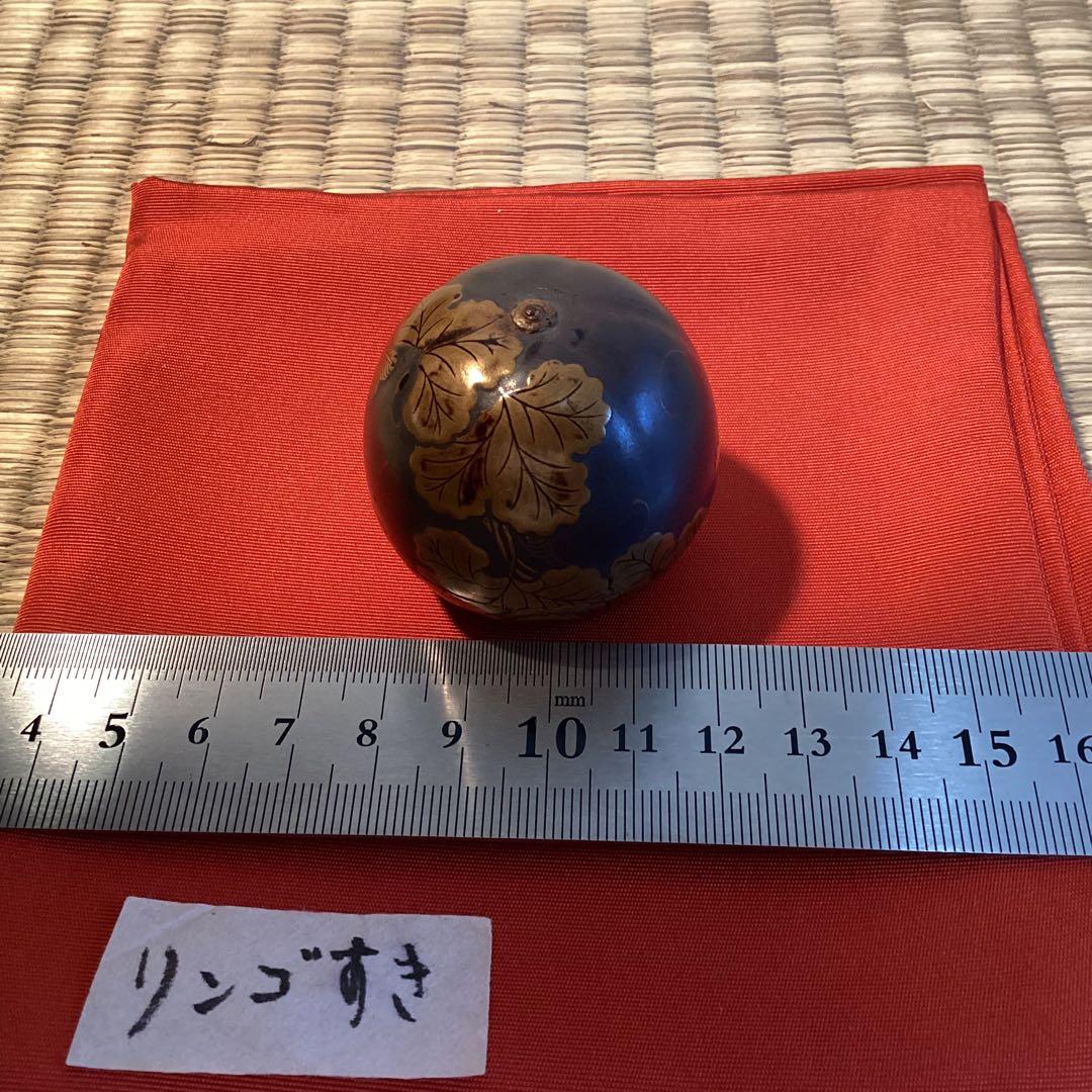 時代　西瓜形蒔絵豆香合　(茶箱に)